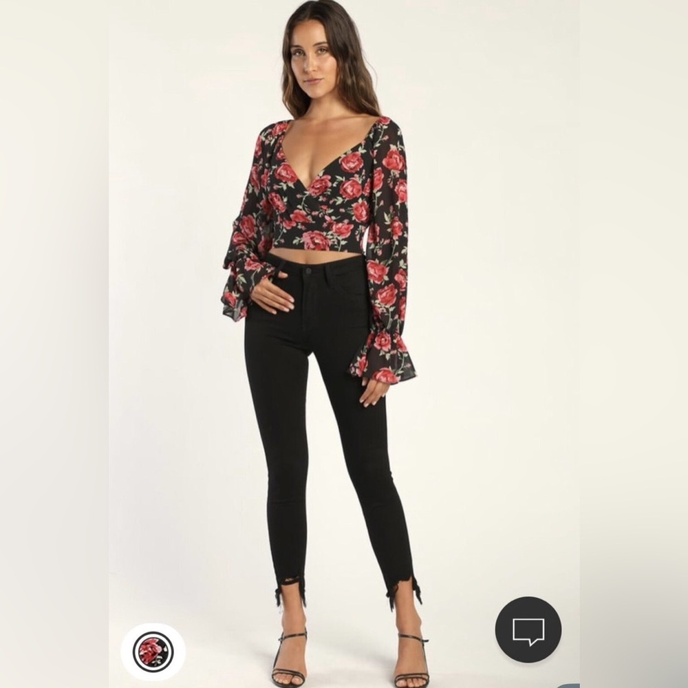 Lulus Long Sleeve Black Floral Crop Top